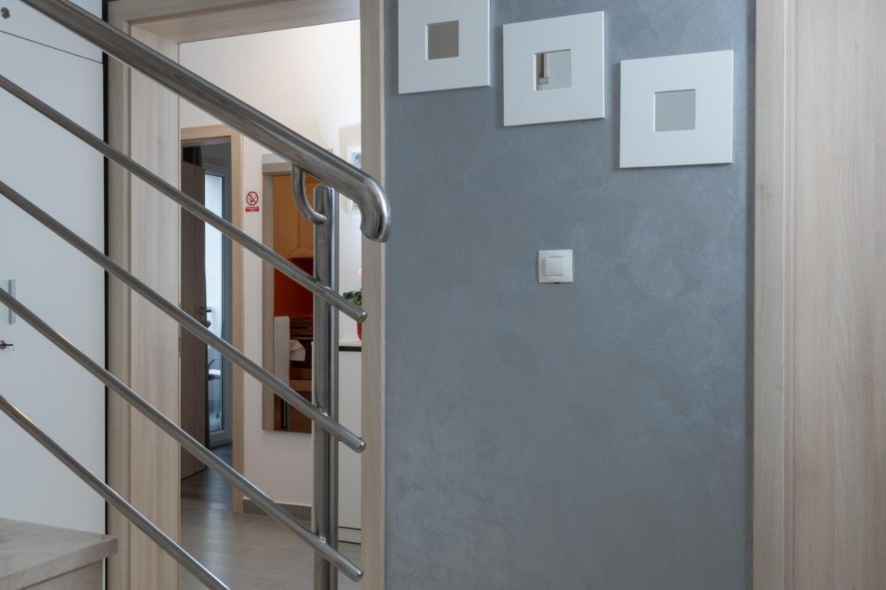 Apartments Greta & Ivona 普拉 外观 照片