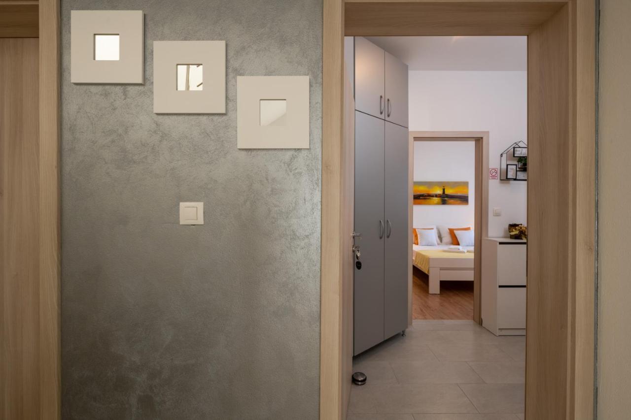 Apartments Greta & Ivona 普拉 外观 照片
